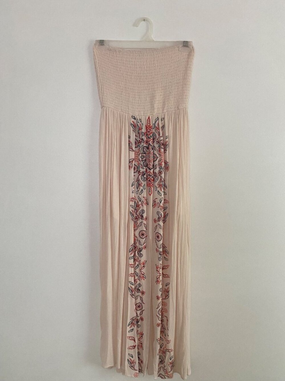 Taylor & Sage Embroidered Smocked Strapless Dress With Front Slit Size S